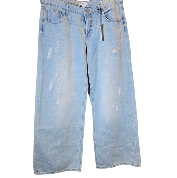 Forever 21 Low Rise Baggy Light Blue Distressed Wide-Leg Jeans - Picture 3 of 6